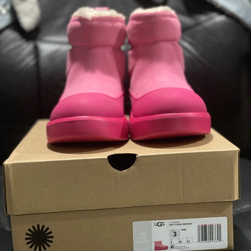 Preschool Size 3 UGG Kids Classic Mini Mod Boots